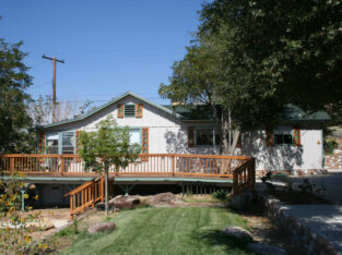 The Isabella Lakehouse, Sierra Gateway Cottages